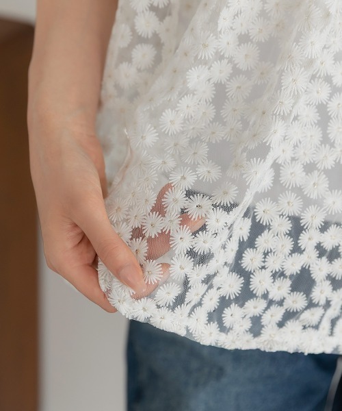 Nulli(ヌリ)の「デイジー刺繍キャミソール(キャミソール・レディース・オフホワイト/ブラック・FREE)」の15枚目の写真
