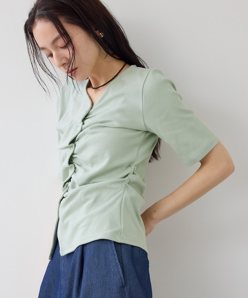 VIS(ビス)の「【WEB限定】フロントシャーリングトップス(Tシャツ/カットソー・レディース・チャコールグレー/ダークブラウン/ライトグリーン/ホワイト系その他5・FREE)」の15枚目の写真