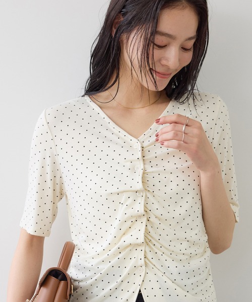 VIS(ビス)の「【WEB限定】フロントシャーリングトップス(Tシャツ/カットソー・レディース・チャコールグレー/ダークブラウン/ライトグリーン/ホワイト系その他5・FREE)」の8枚目の写真