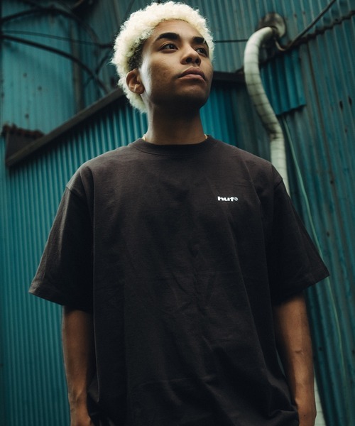 HUF(ハフ)の「STICKER PACK TEE(Tシャツ/カットソー・メンズ・ブラック/ブラウン/ホワイト・XL/L/M/S)」の17枚目の写真