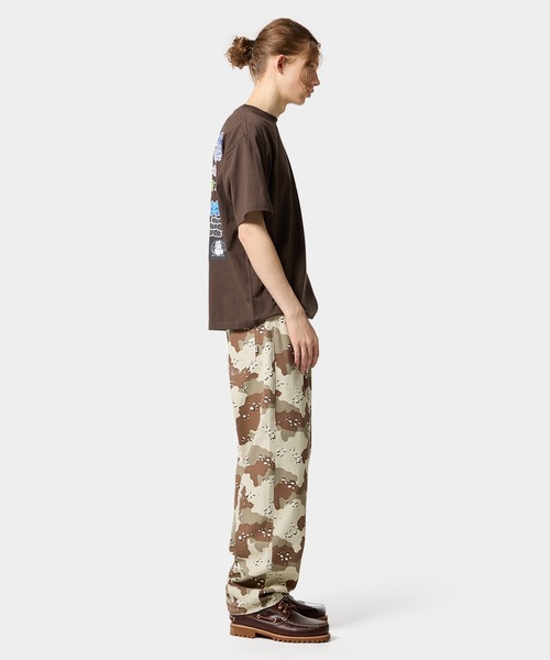 HUF(ハフ)の「STICKER PACK TEE(Tシャツ/カットソー・メンズ・ブラック/ブラウン/ホワイト・XL/L/M/S)」の9枚目の写真