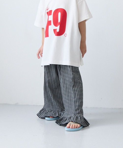 LOWRYS FARM（ローリーズファーム）の「チェックスソフリルパンツ　1051090（その他パンツ・キッズ・アイボリー/イエロー/ブラック・110cm/120cm/130cm/140cm/150cm）」の2枚目の写真