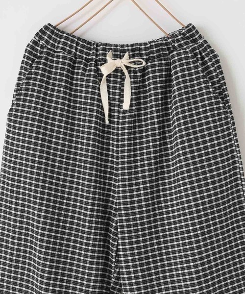 LOWRYS FARM（ローリーズファーム）の「チェックスソフリルパンツ　1051090（その他パンツ・キッズ・アイボリー/イエロー/ブラック・110cm/120cm/130cm/140cm/150cm）」の15枚目の写真