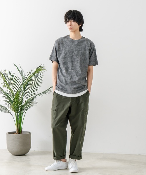 DISCUS(ディスカス)の「【DISCUS/ディスカス】【USAコットン100%】 ワッペンロゴ刺繍 クルーネック半袖Tシャツ 無地 レギュラーシルエット 吸湿性 通気性 アメカジ ストリート スポーツテイスト ユニセックス(Tシャツ/カットソー・メンズ・ブラック/ネイビー/グレー・MEDIUM/LARGE/X-LARGE)」の7枚目の写真