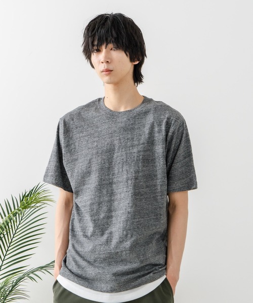 DISCUS(ディスカス)の「【DISCUS/ディスカス】【USAコットン100%】 ワッペンロゴ刺繍 クルーネック半袖Tシャツ 無地 レギュラーシルエット 吸湿性 通気性 アメカジ ストリート スポーツテイスト ユニセックス(Tシャツ/カットソー・メンズ・ブラック/ネイビー/グレー・MEDIUM/LARGE/X-LARGE)」の6枚目の写真