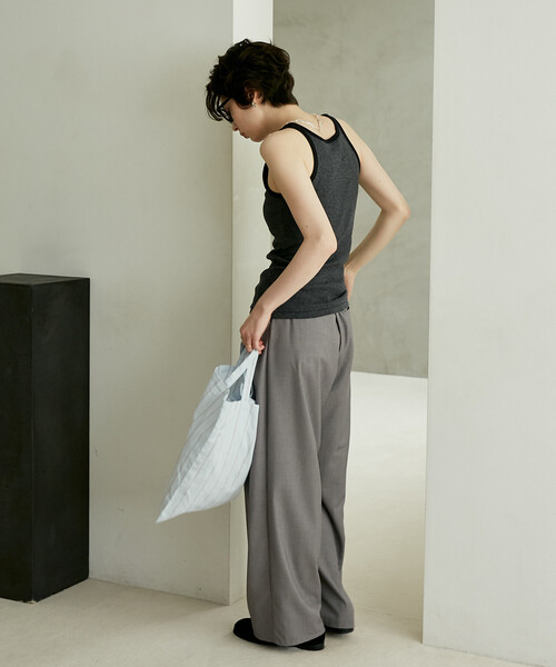 FREAK'S STORE（フリークスストア）の「MILLER/ミラー Panel Rib America Sleeve Tank/パネルリブ アメスリタンクトップ/カップ付きタンクトップ（タンクトップ・レディース・ダークブラウン/チャコール/レッド・ﾌﾘ-）」の8枚目の写真