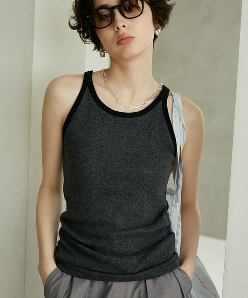 FREAK'S STORE（フリークスストア）の「MILLER/ミラー Panel Rib America Sleeve Tank/パネルリブ アメスリタンクトップ/カップ付きタンクトップ（タンクトップ・レディース・ダークブラウン/チャコール/レッド・ﾌﾘ-）」の13枚目の写真