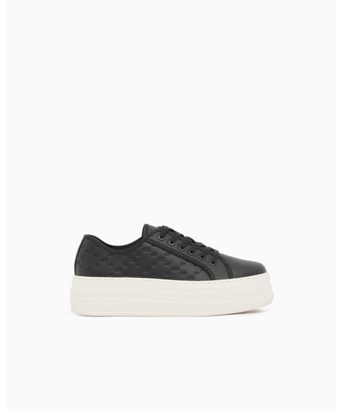 ARMANI EXCHANGE(アルマーニエクスチェンジ)の「【A|X アルマーニ エクスチェンジ】<ZOZO限定>オールオーバーエンボスロゴ チャンキーレースアップスニーカー(スニーカー・レディース・ブラック/オフホワイト・35/37/39/36/38)」の2枚目の写真