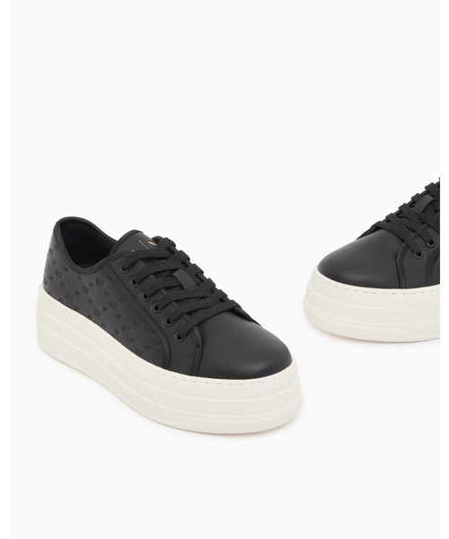 ARMANI EXCHANGE(アルマーニエクスチェンジ)の「【A|X アルマーニ エクスチェンジ】<ZOZO限定>オールオーバーエンボスロゴ チャンキーレースアップスニーカー(スニーカー・レディース・ブラック/オフホワイト・35/37/39/36/38)」の7枚目の写真