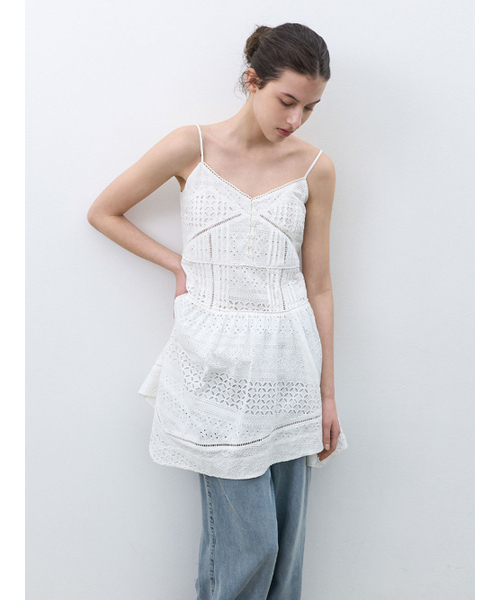 ATELIER NAIN(アトリエナイン)の「EYELET COTTON LACE MINI DRESS (OP-6336)(ワンピース・レディース・ホワイト・MEDIUM/SMALL)」の2枚目の写真