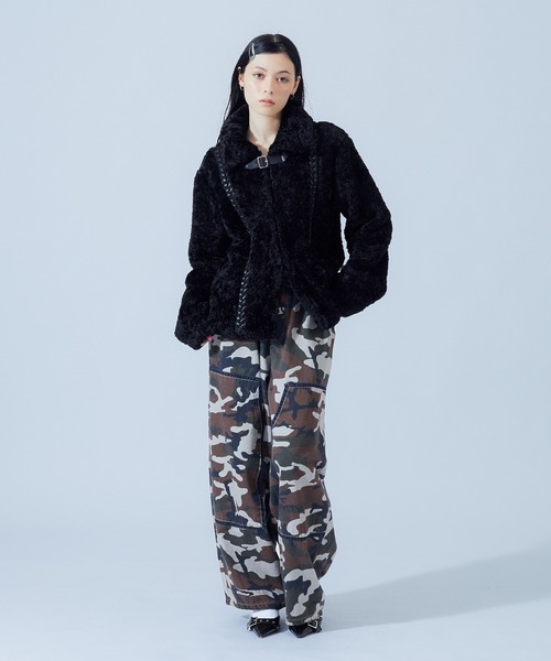 X-girl(エックスガール)の「FAUX FUR LACE UP JACKET(その他アウター・レディース・グレー/ブラック・S/M)」の4枚目の写真