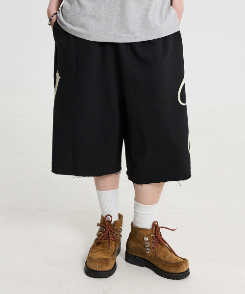 HOODHOOD(フッドフッド)の「HDカッティングバミューダスウェットパンツブラック(その他パンツ・レディース・その他・2/1)」の5枚目の写真