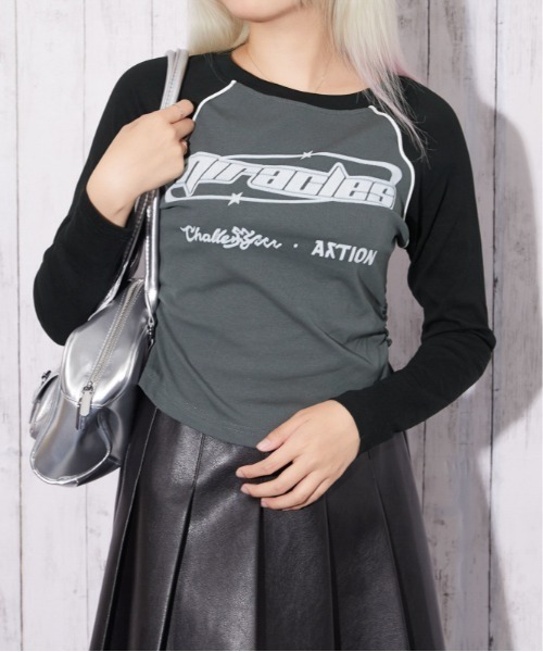GORGE（ゴージ）の「ラインラグラン ロゴトップス｜全3色（Tシャツ/カットソー・レディース・オフホワイト/チャコール/ピンク・F）」の2枚目の写真