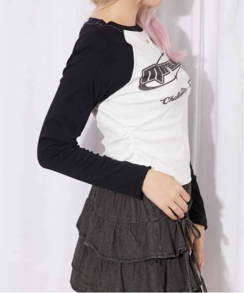 GORGE（ゴージ）の「ラインラグラン ロゴトップス｜全3色（Tシャツ/カットソー・レディース・オフホワイト/チャコール/ピンク・F）」の6枚目の写真
