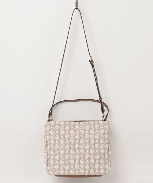 Guess（ゲス）の「NEWPORT Bucket Crossbody（ショルダーバッグ・レディース・ホワイト/ネイビー・ONE SIZE）」の12枚目の写真