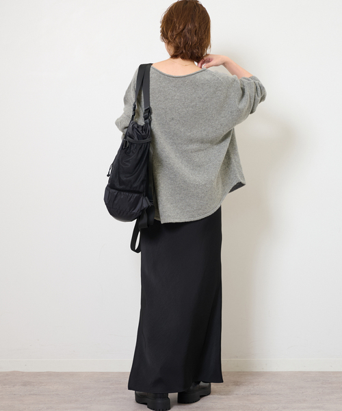 JOURNAL STANDARD relume（ジャーナルスタンダード　レリューム）の「《追加 / 新色》ラムウールボートネックルーズプルオーバー（ニット/セーター・レディース・グレー/イエロー/アイボリー/バーガンディー・FREE）」の8枚目の写真