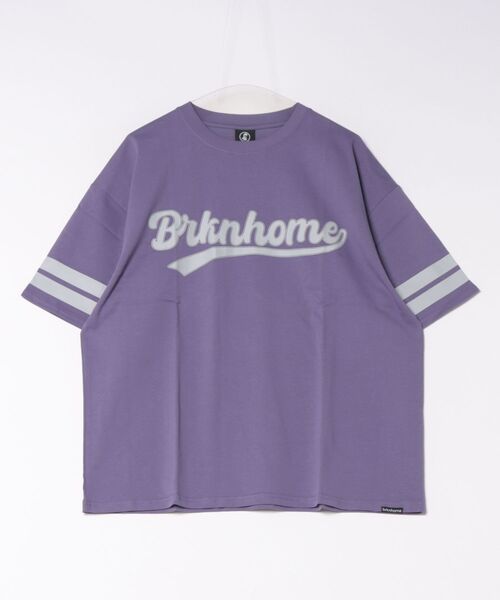 brknhome(ブロークンホーム)の「【brknhome/ブロークンホーム】【ストリートスタイルからカジュアルまで幅広く着用可能】ベースボールロゴ Tシャツ ユニフォーム風 ブランドロゴ 袖ライン ストリート カジュアル ゆったり ユニセックス(Tシャツ/カットソー・メンズ・ホワイト/ブラック/パープル・MEDIUM/LARGE)」の3枚目の写真
