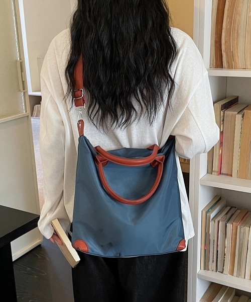 Miniministore(ミニミニストア)の「マルチトートバッグ大容量ナイロンリュック(バックパック/リュック・レディース・チャコールグレー/ネイビー/ブルー/ワインレッド/ベージュ/ブラック・FREE)」の6枚目の写真