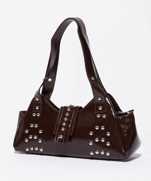 Chick（チック）の「Stud Design Square Bag/スタッズデザインスクエアバッグ（ショルダーバッグ・レディース・レッド/ブラウン・FREE）」の4枚目の写真