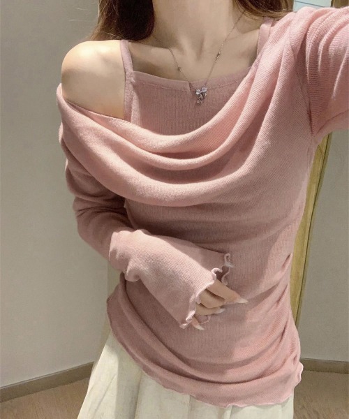 Miniministore(ミニミニストア)の「キャミレイヤード風オフショルトップス長袖(Tシャツ/カットソー・レディース・ワインレッド/ブラック/ライトブルー/アイボリー/ピンク・FREE)」の1枚目の写真