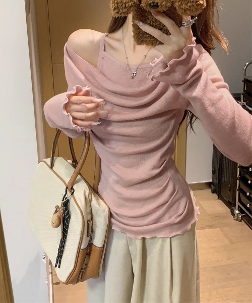 Miniministore(ミニミニストア)の「キャミレイヤード風オフショルトップス長袖(Tシャツ/カットソー・レディース・ワインレッド/ブラック/ライトブルー/アイボリー/ピンク・FREE)」の6枚目の写真