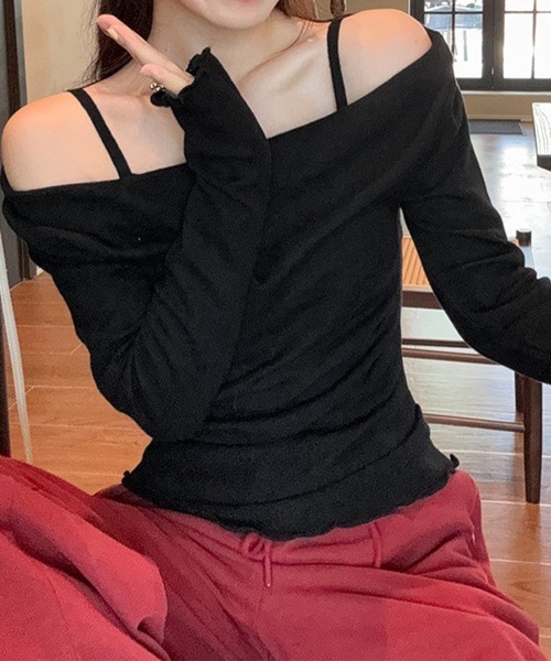 Miniministore(ミニミニストア)の「キャミレイヤード風オフショルトップス長袖(Tシャツ/カットソー・レディース・ワインレッド/ブラック/ライトブルー/アイボリー/ピンク・FREE)」の10枚目の写真