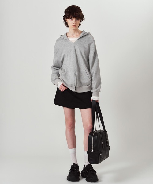 Knuth Marf(クヌースマーフ)の「Knuth Marf / クヌースマーフ belted school bag(ショルダーバッグ・レディース・ブラウン/ブラック・FREE)」の3枚目の写真