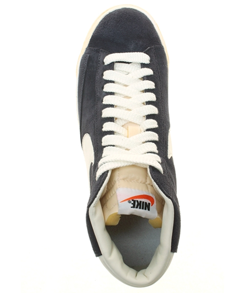 NIKE（ナイキ）の「BLAZER HI SUEDE(VNTG)（スニーカー・レディース・グレー/パープル/ピンク・23/23.5/24/24.5/26/26.5/28/28.5/27/27.5）」の6枚目の写真