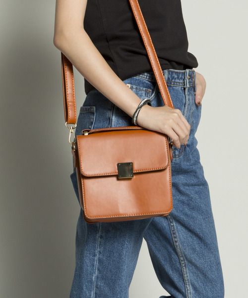 PLAIN CLOTHING（プレーンクロージング）の「ワンハンドルスクエアバッグ/ショルダーバッグ【PLAIN CLOTHING】（ショルダーバッグ・レディース・キャメル/ブラック/グレー・FREE）」の17枚目の写真