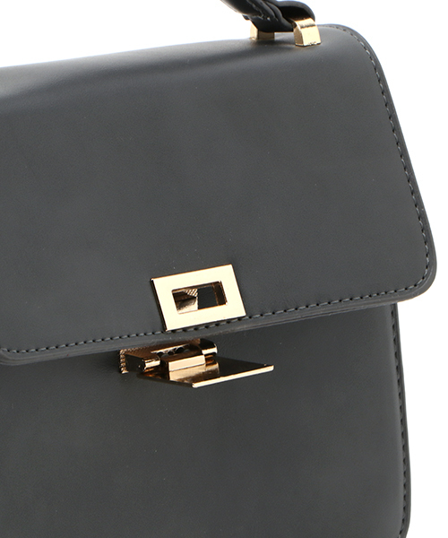 PLAIN CLOTHING（プレーンクロージング）の「ワンハンドルスクエアバッグ/ショルダーバッグ【PLAIN CLOTHING】（ショルダーバッグ・レディース・キャメル/ブラック/グレー・FREE）」の7枚目の写真