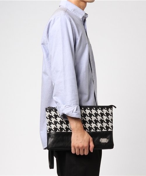 VENCEEXCHANGE（ヴァンスエクスチェンジ）の「千鳥柄ラウンドクラッチ                （クラッチバッグ・メンズ・ブラック/ブラウン・FREE）」の12枚目の写真