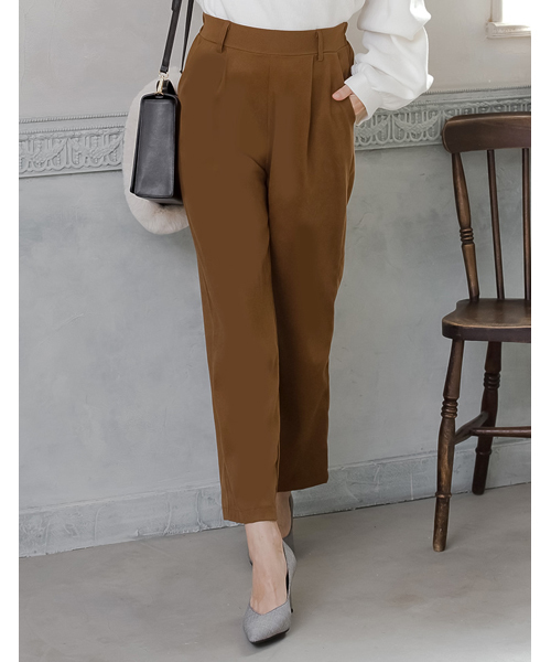 Re:EDIT（リエディ）の「すっきり美脚ストレートパンツ（その他パンツ・レディース・ブラック/ベージュ/ブラウン/グレー/ブラック系その他/ブラウン系その他/バーガンディー/グリーン系その他/モカ・LARGE/MEDIUM/SMALL）」の5枚目の写真