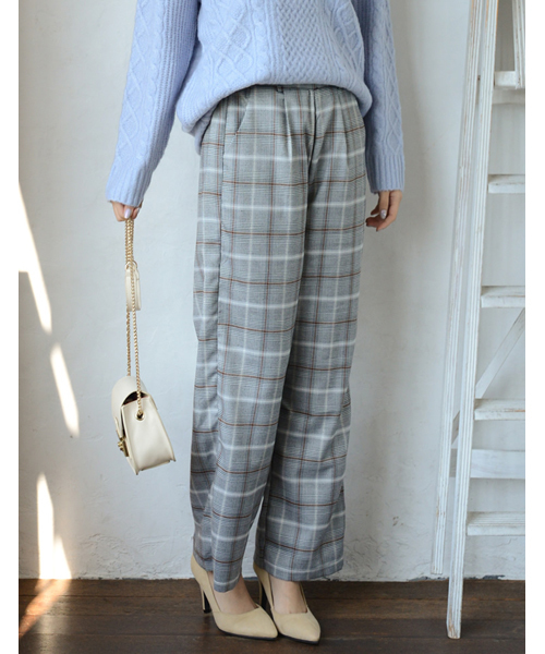 Re:EDIT（リエディ）の「すっきり美脚ストレートパンツ（その他パンツ・レディース・ブラック/ベージュ/ブラウン/グレー/ブラック系その他/ブラウン系その他/バーガンディー/グリーン系その他/モカ・LARGE/MEDIUM/SMALL）」の4枚目の写真