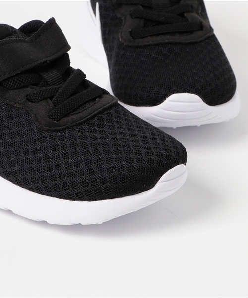 NIKE(ナイキ)の「NIKE/ナイキ タンジュンPSV(スニーカー・キッズ・ブラック・17cm/18cm/19cm/20cm/21cm/22cm)」の4枚目の写真