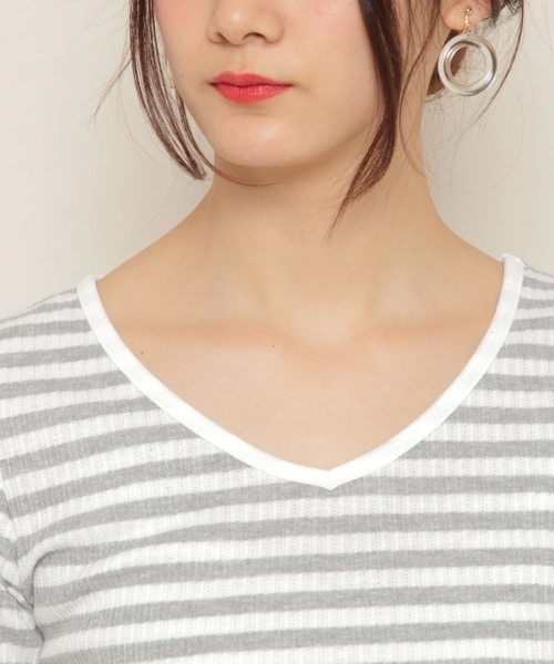 PAGEBOY（ページボーイ）の「ボーダーリブVネックロンT（Tシャツ/カットソー・レディース・チャコールグレー/ブラック/レッド系その他・FREE）」の10枚目の写真