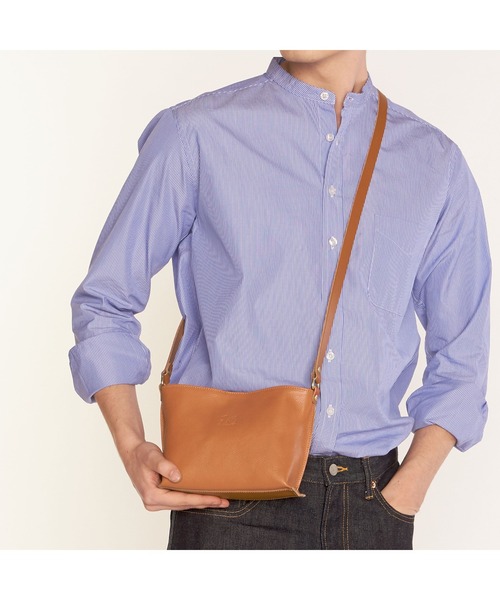 IL BISONTE（イルビゾンテ）の「IL BISONTE / ORIGINAL LEATHER / SHOULDER BAG（ショルダーバッグ・レディース・グレー/レッド/オリーブ/ダークブラウン/ブラック/ナチュラル/ライトブラウン/グリーン/レンガ/オレンジ/ネイビー・FREE）」の20枚目の写真