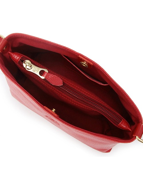 IL BISONTE(イルビゾンテ)の「IL BISONTE / ORIGINAL LEATHER / クロスボディバッグ(ショルダーバッグ・レディース・グレー/レッド/オリーブ/ダークブラウン/ブラック/ナチュラル/ライトブラウン/グリーン/レンガ/オレンジ/ネイビー・FREE)」の12枚目の写真