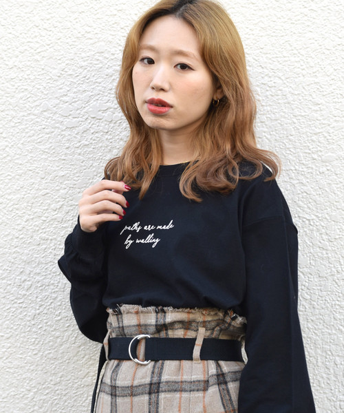 w closet（ダブルクローゼット）の「ガーリーロゴロンTee_（Tシャツ/カットソー・レディース・ブラック/オフホワイト/サックスブルー/スモークグレー・FREE）」の3枚目の写真