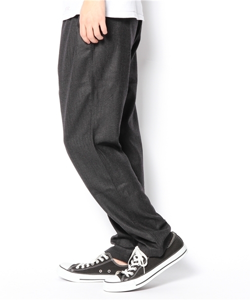 ADAM ET ROPE'（アダムエロペ）の「ウールヘリンボン　S100 イージーパンツ（その他パンツ・メンズ・グレー/ブラウン系その他/ブラック系その他・MEDIUM/LARGE）」の4枚目の写真