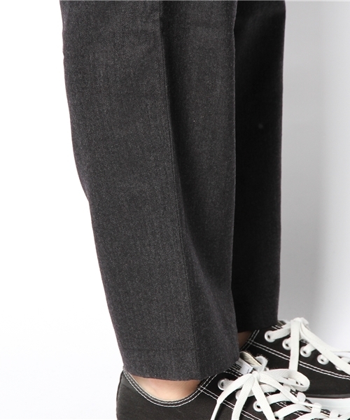 ADAM ET ROPE'（アダムエロペ）の「ウールヘリンボン　S100 イージーパンツ（その他パンツ・メンズ・グレー/ブラウン系その他/ブラック系その他・MEDIUM/LARGE）」の9枚目の写真