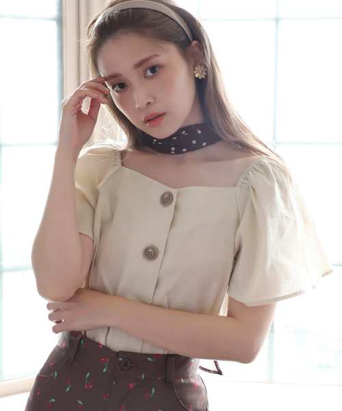 one after another NICE CLAUP(ワンアフターアナザーナイスクラップ)の「スカーフ付麻混ブラウス(シャツ/ブラウス・レディース・ブラック/イエロー/アイボリー/モカ・FREE)」の2枚目の写真