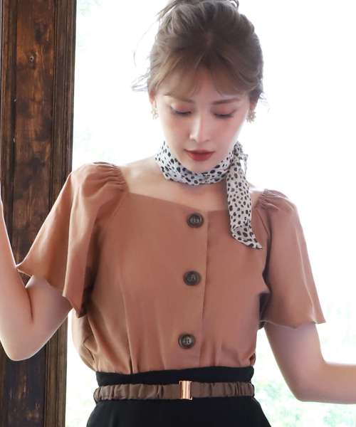 one after another NICE CLAUP(ワンアフターアナザーナイスクラップ)の「スカーフ付麻混ブラウス(シャツ/ブラウス・レディース・ブラック/イエロー/アイボリー/モカ・FREE)」の3枚目の写真