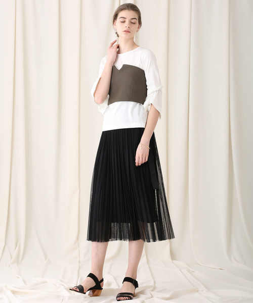 STUDIOUS(ステュディオス)の「【STUDIOUS】ニットビスチェ × コットンロングTee(Tシャツ/カットソー・レディース・ブラック/カーキ・FREE)」の10枚目の写真