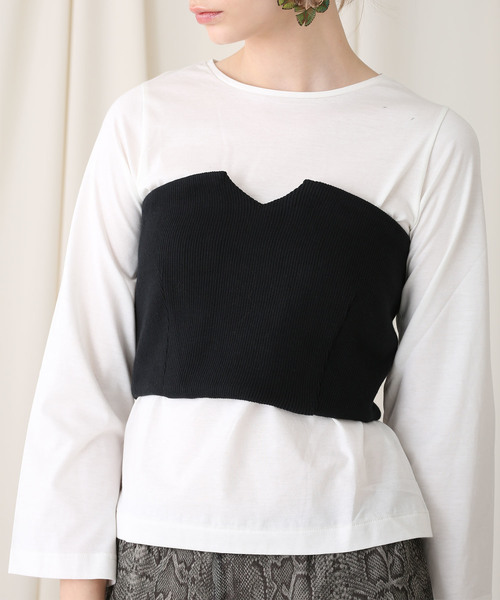 STUDIOUS(ステュディオス)の「【STUDIOUS】ニットビスチェ × コットンロングTee(Tシャツ/カットソー・レディース・ブラック/カーキ・FREE)」の14枚目の写真