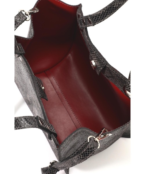 LAURA DI MAGGIO)パイソン柄トートバッグ トートバッグ 