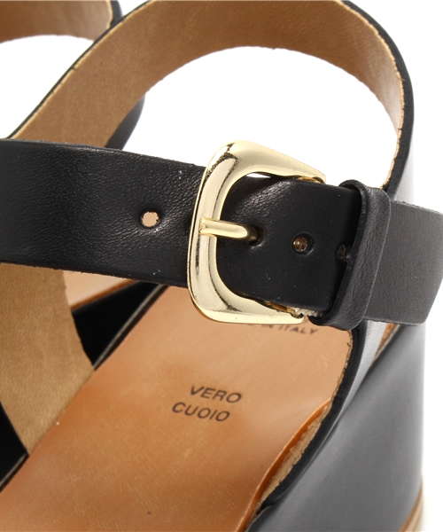 NANO universe(ナノユニバース)の「ORNELLA STEFANI/バックル付ストラップウェッジサンダル(サンダル・レディース・ブラウン/ブラック/ホワイト・37/38/36/35)」の9枚目の写真