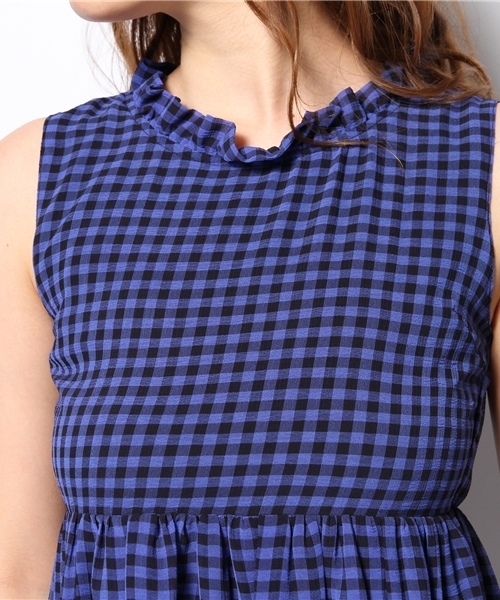 Ray BEAMS（レイビームス）の「◎Ray BEAMS / ギンガム スタンドフリル ワンピース（ワンピース・レディース・ブラック/ブルー・1/0）」の9枚目の写真