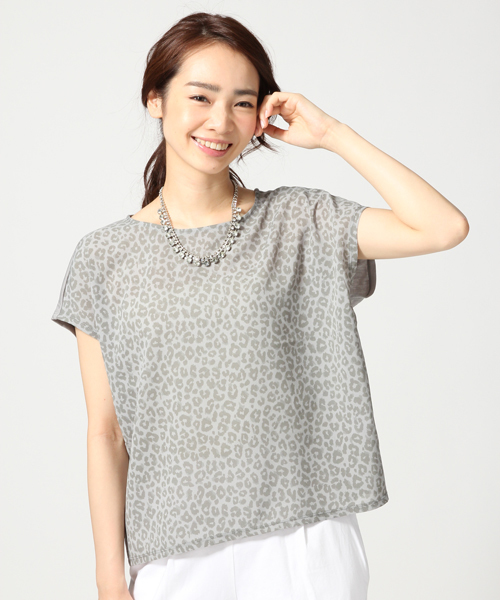 GLOBAL WORK(グローバルワーク)の「【GLOBAL WORK】フロントフハクTフレンチスリーブ/546491(Tシャツ/カットソー・レディース・ブルー/ネイビー/ブラック/グレー・LARGE/MEDIUM/SMALL)」の2枚目の写真