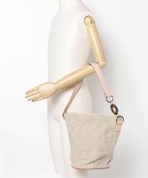 arth(アース)の「【arth】LINEN BD CRUMPLE BUCKET / 【アース】(ハンドバッグ・レディース・ベージュ/ブラック・FREE)」の6枚目の写真