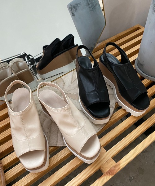 chuclla（チュクラ）の「【chuclla】Platform back-strap open-toe sandal sb-6 chs55（サンダル・レディース・アイボリー/ブラック・36/37/38/39/35）」の3枚目の写真